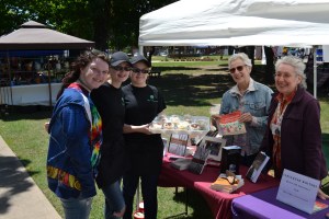 Red Fern Festival with Nancy Hartney, Karen Cooper and cupcakes
